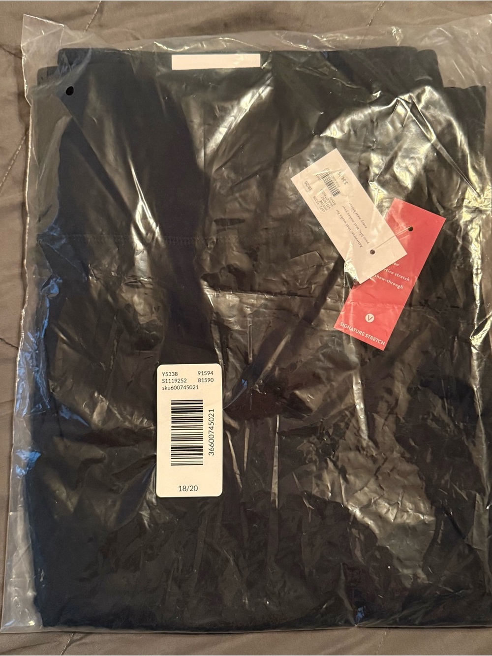 Lane Bryant LIVI Signature Stretch Bootcut Capri, 18/20, Black - Picture 5 of 6